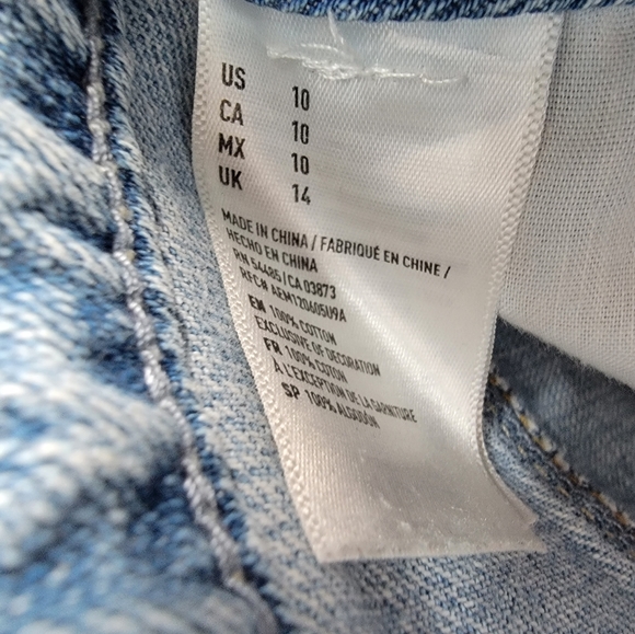 American Eagle Outfitters Light Blue Size 10 Distressed Shorts In Great Shape! - Picture 2 of 9